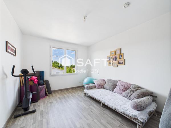 Parempuyre – Maison récente 137 m² avec piscine, 4 chambres et terrasses