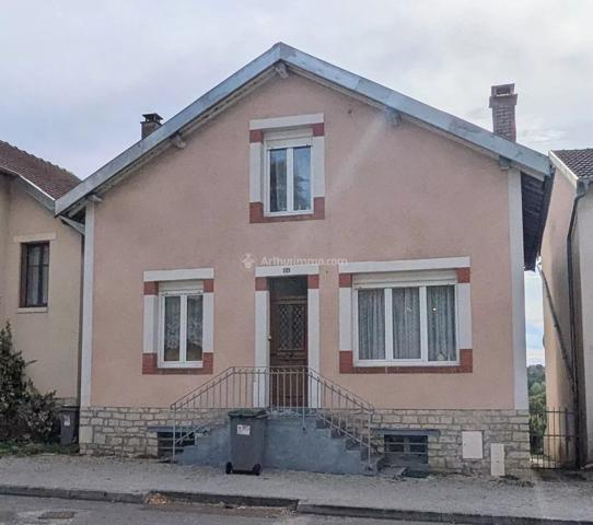 Vente                                                      Maison
                        
                     5 pièces                      101 m2                     à Neufchâteau