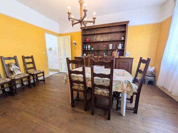 Vente                                                      Maison
                        
                     5 pièces                      101 m2                     à Neufchâteau