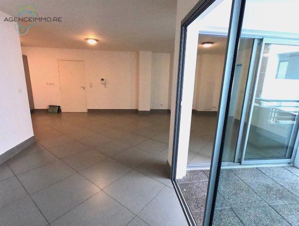 Spacieux F3 de 72m2 Résidence ANTINEA à Ste Clotilde