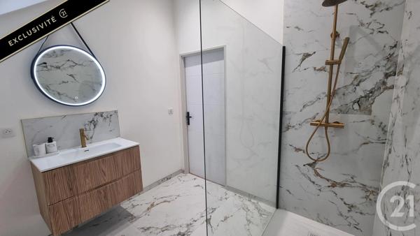 Appartement T3 à vendre  3 pièces - 94,25 m 2   SARLAT LA CANEDA  - 24
