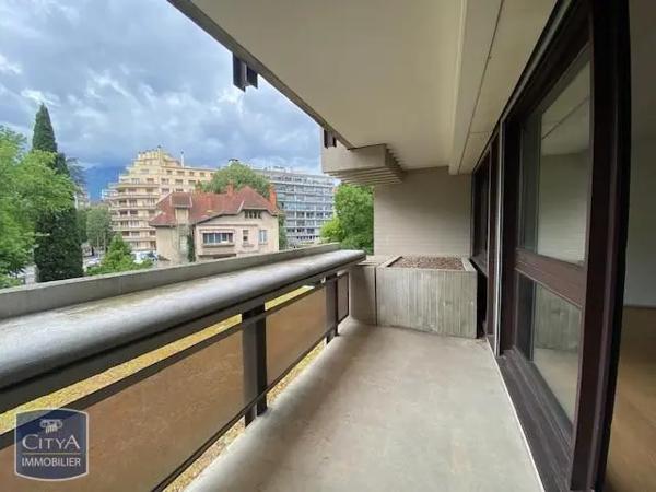 Appartement à louer 1 pièce 35.71m² Grenoble (38000)