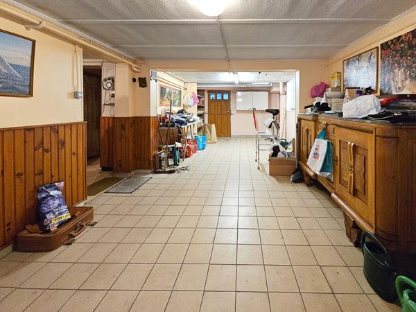 Maison 2 chambres avec combles aménageables, sur sous-sol total.