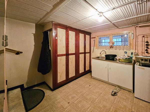 Maison 2 chambres avec combles aménageables, sur sous-sol total.