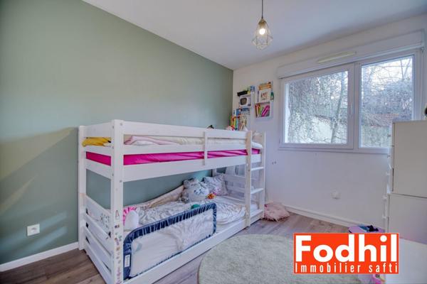 Appartement 3 pièces avec balcon avec Parking.