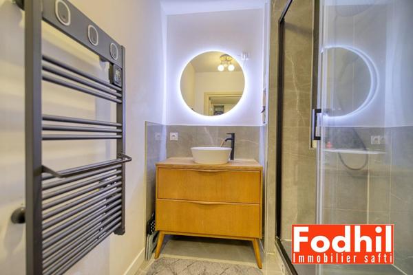 Appartement 3 pièces avec balcon avec Parking.