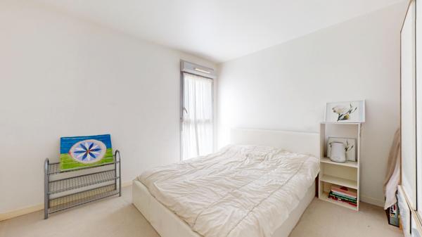 Appartement 4 pièces - proche T7 - RER C