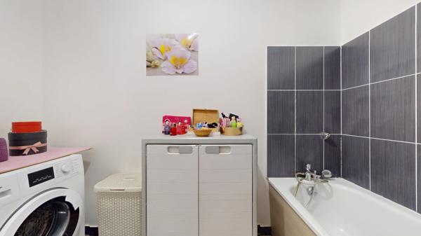 Appartement 4 pièces - proche T7 - RER C