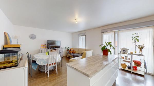 Appartement 4 pièces - proche T7 - RER C