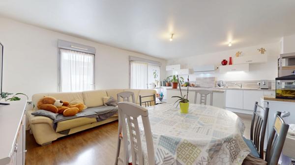 Appartement 4 pièces - proche T7 - RER C