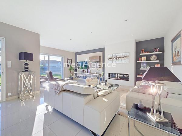 Maison à LA SEGUINIERE, 49280 - 6 pièces 166m²