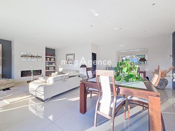 Maison à LA SEGUINIERE, 49280 - 6 pièces 166m²