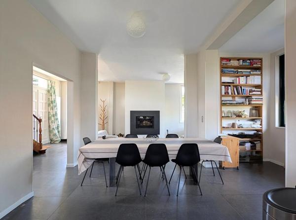 Maison bourgeoise de 140 m2 avec piscine sur terrain de 1384 m²