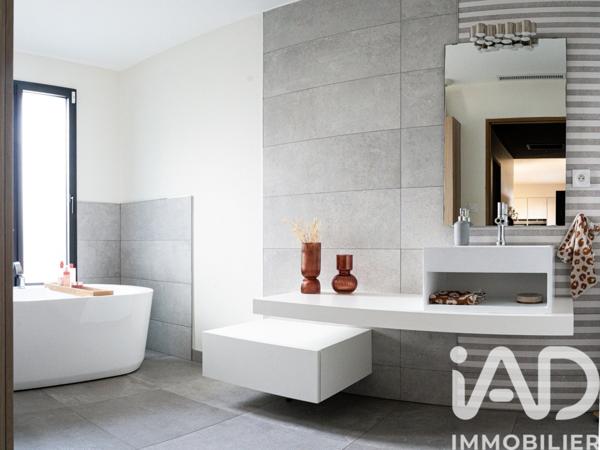 Maison à vendre 4 pièces 158 m² Pont-Saint-Esprit