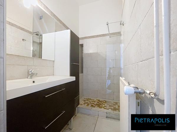 PLEIN CENTRE DE SAINTE FOY LES LYON, APPARTEMENT T3
