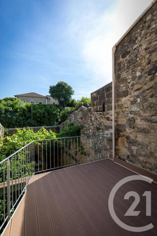Maison à vendre  4 pièces - 93 m 2   MONTAGNAC  - 34