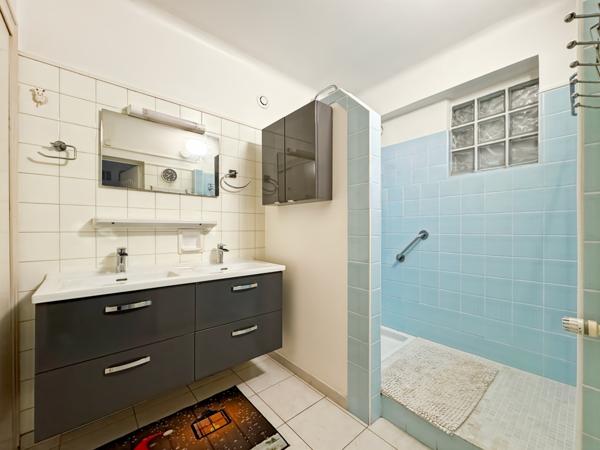 Bédarrides (84370) Maison Bedarrides 6 pièce(s) 135 m2