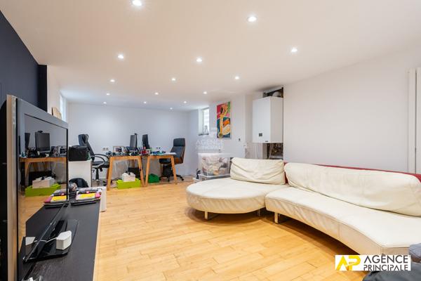 Maison - parc - 4 chambres - salle de bains salle d'eau - bureau au sous sol garage fermé 1 050 000 € **  - Référence  13636