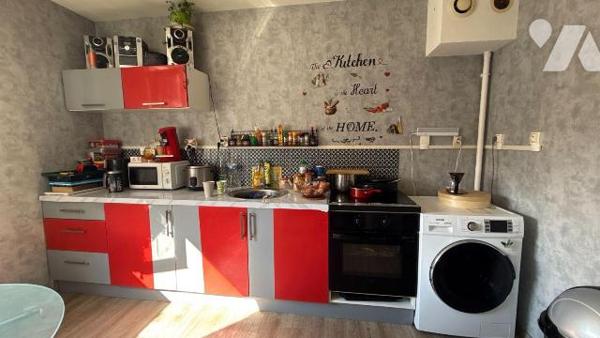 Sur la commune de Châlons-en-Champagne - secteur Verbeau, venez découvrir cette maison à usage ...