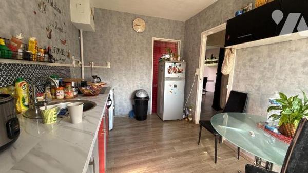 Sur la commune de Châlons-en-Champagne - secteur Verbeau, venez découvrir cette maison à usage ...