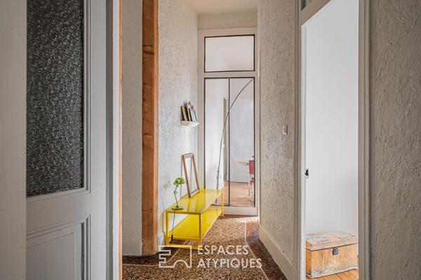 Grenoble L’Élégance de l’Ancien 80 m² Lumineux et Vue Dominante