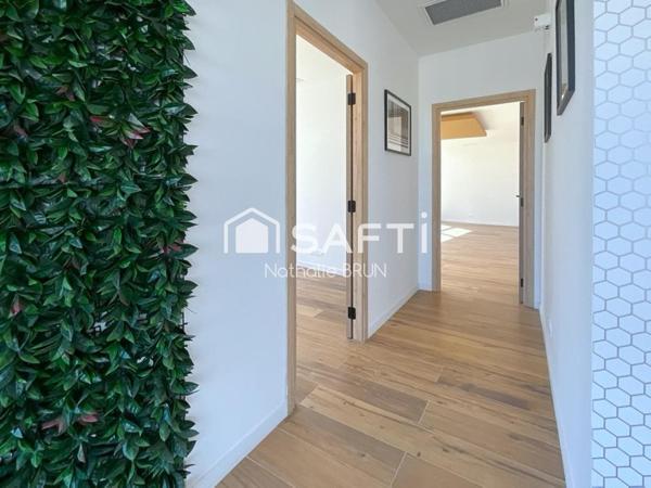 Local commercial de 130m² + stationnements