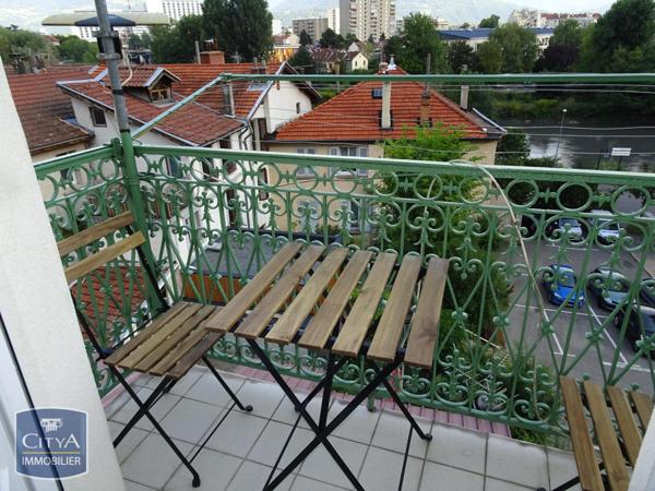 Appartement à louer 1 pièce 38.75m²