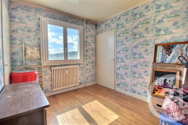 Appartement F5 à vendre  5 pièces - 82,30 m 2   BEYNOST  - 01