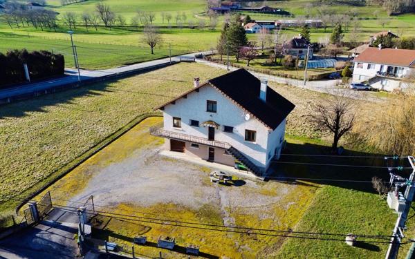 Maison à vendre    7 pièces • 167,26 m2 Saint-Geoire-en-Valdaine