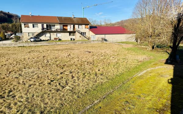 Maison à vendre    7 pièces • 167,26 m2 Saint-Geoire-en-Valdaine