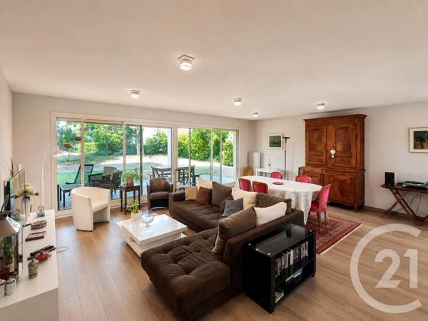 Appartement T4 à vendre  5 pièces - 155,34 m 2   BOURG EN BRESSE  - 01