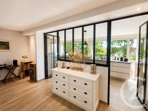 Appartement T4 à vendre  5 pièces - 155,34 m 2   BOURG EN BRESSE  - 01