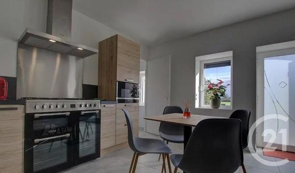 Maison à vendre  6 pièces - 152,46 m 2   PERONNAS  - 01