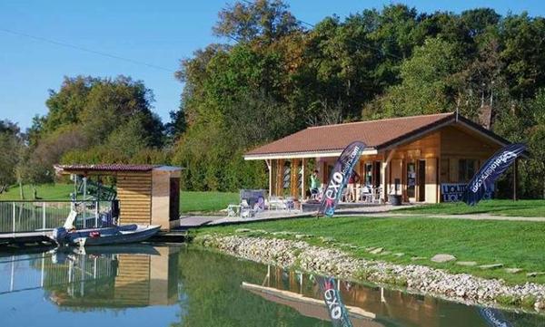 Maison à vendre  6 pièces - 152,46 m 2   PERONNAS  - 01
