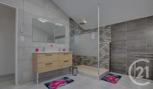 Maison à vendre  6 pièces - 152,46 m 2   PERONNAS  - 01