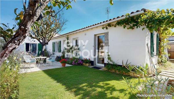 À vendre - Maison  de plain-pied à 200 m du port
