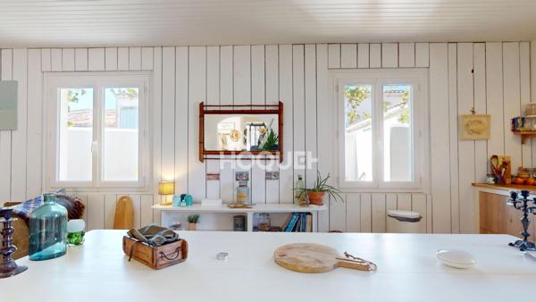 À vendre - Maison  de plain-pied à 200 m du port