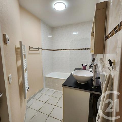 Appartement F3 à vendre  3 pièces - 84,28 m 2   AMBERIEU EN BUGEY  - 01