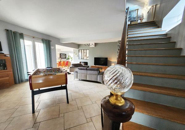 Maison Dourdan 8 pièces de 260 m2 habitable ! Cadre historique !