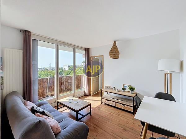 Appartement à vendre Cenon - 2 pièces, 38m² avec 1 chambre(s) à 139 000€ - AJP Immobilier Bordeaux Nansouty