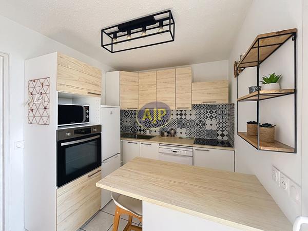 Appartement à vendre Cenon - 2 pièces, 38m² avec 1 chambre(s) à 139 000€ - AJP Immobilier Bordeaux Nansouty