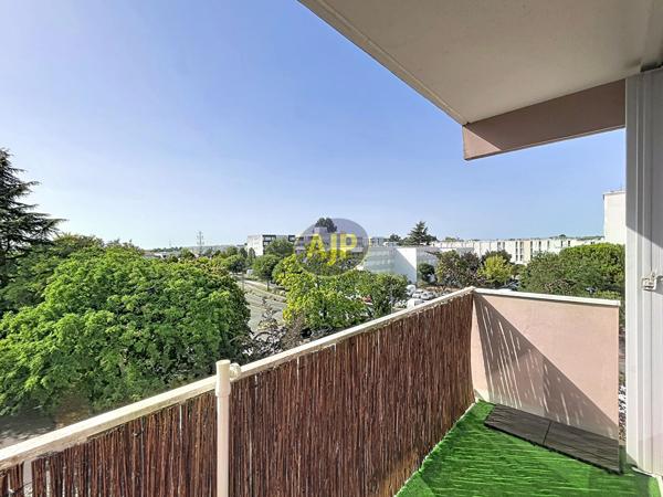 Appartement à vendre Cenon - 2 pièces, 38m² avec 1 chambre(s) à 139 000€ - AJP Immobilier Bordeaux Nansouty