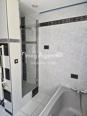 Maison à DOMERAT, 03410 - 7 pièces 166m²