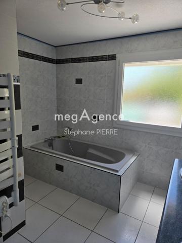 Maison à DOMERAT, 03410 - 7 pièces 166m²