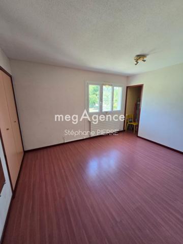 Maison à DOMERAT, 03410 - 7 pièces 166m²
