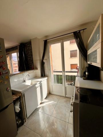 T3 56 m2 - 13014 - Trav Notre Dame de bon secours -  Parking + Cave  -  88 200 euro
