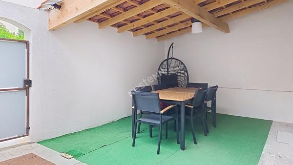 Maison T4 de 80m² avec deux terrasses et un abris de rangement