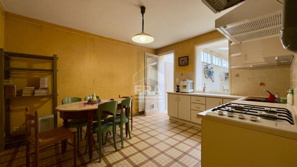 130 m² + Extensions Possibles : Un Potentiel Rare en Centre-Ville