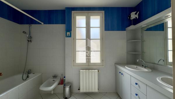 130 m² + Extensions Possibles : Un Potentiel Rare en Centre-Ville