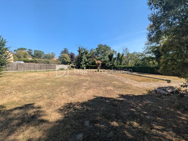 Terrain de 1 291 m²